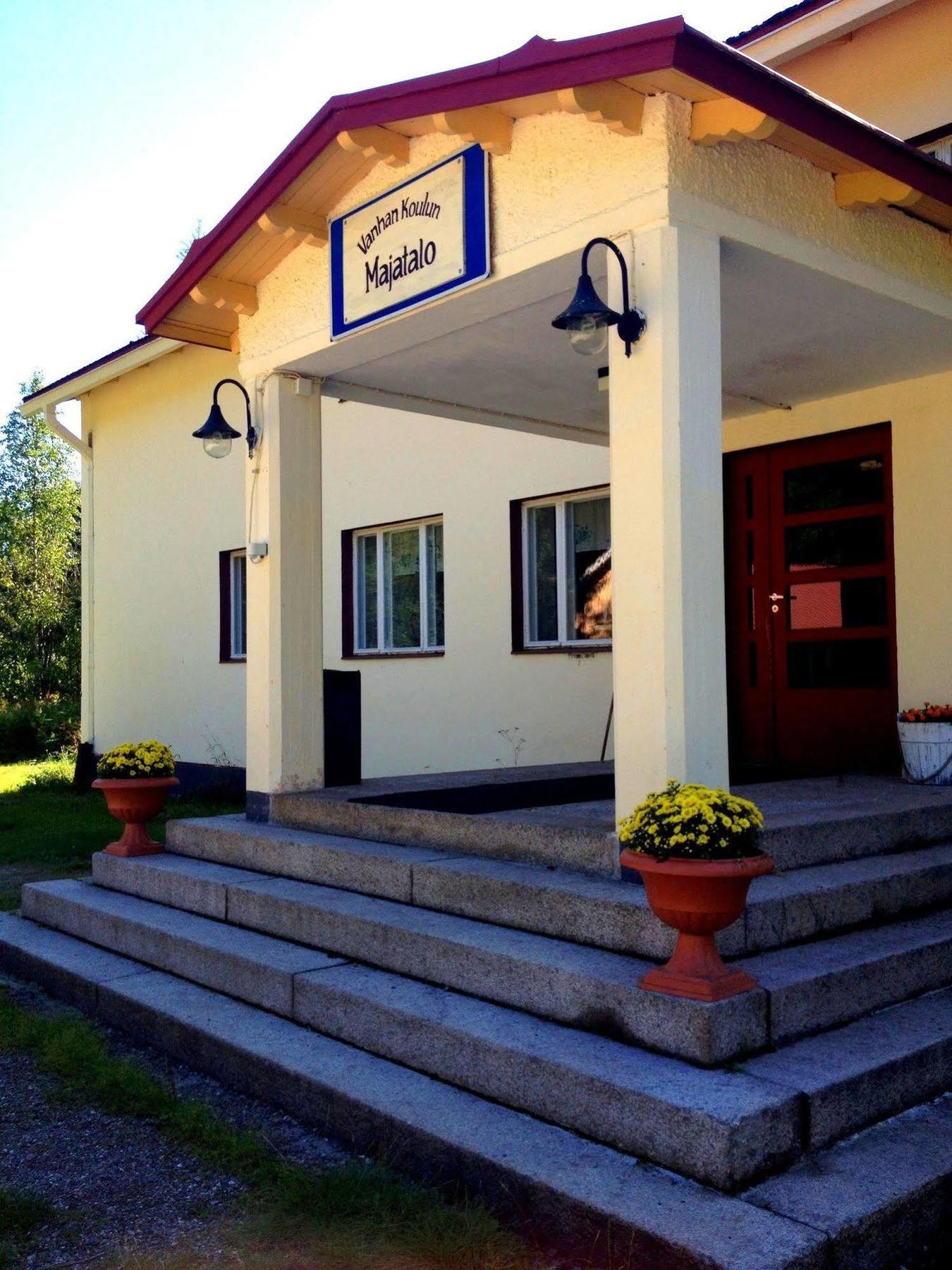 Vanhan Koulun Majatalo-Old School Guest House Kolinkylä Exterior foto